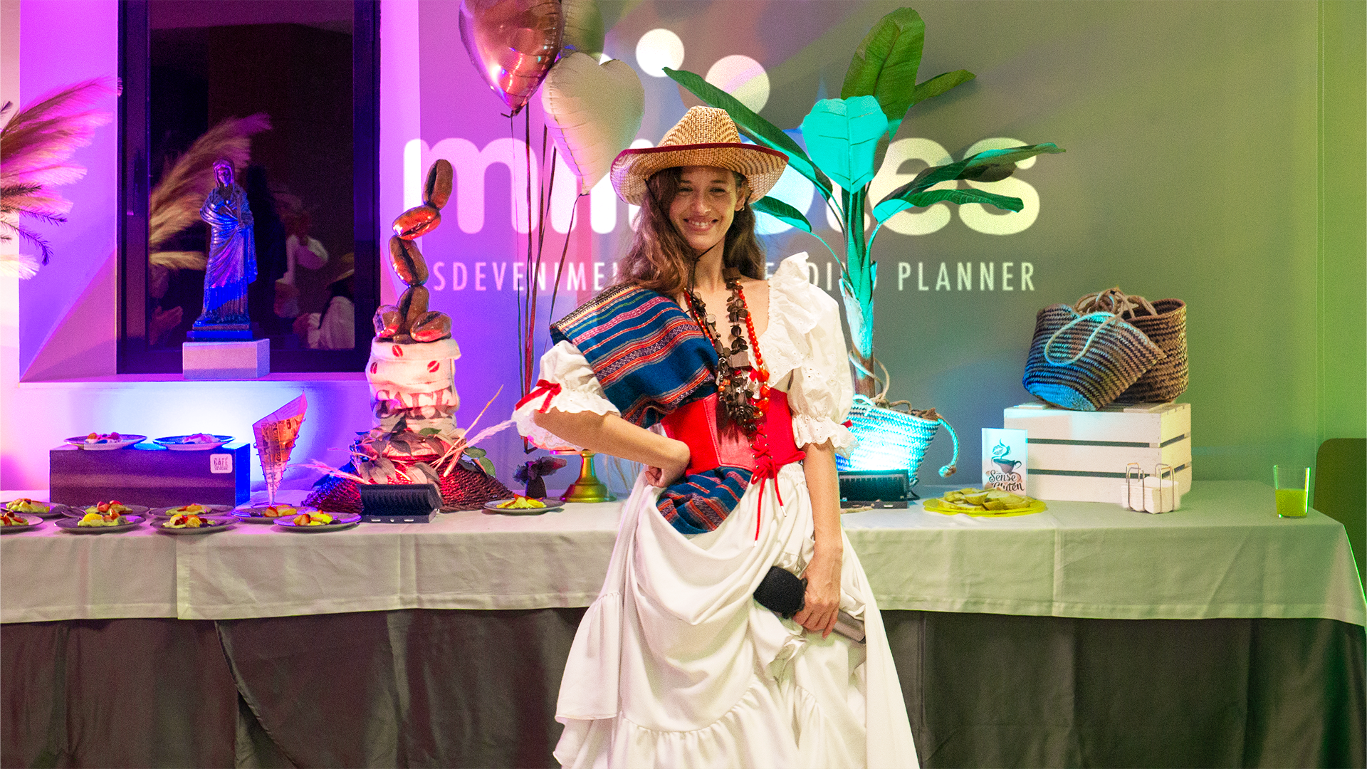 Promoción de Clínica Dental Costa Codina presentada en evento con imagen corporativa de la clínica
